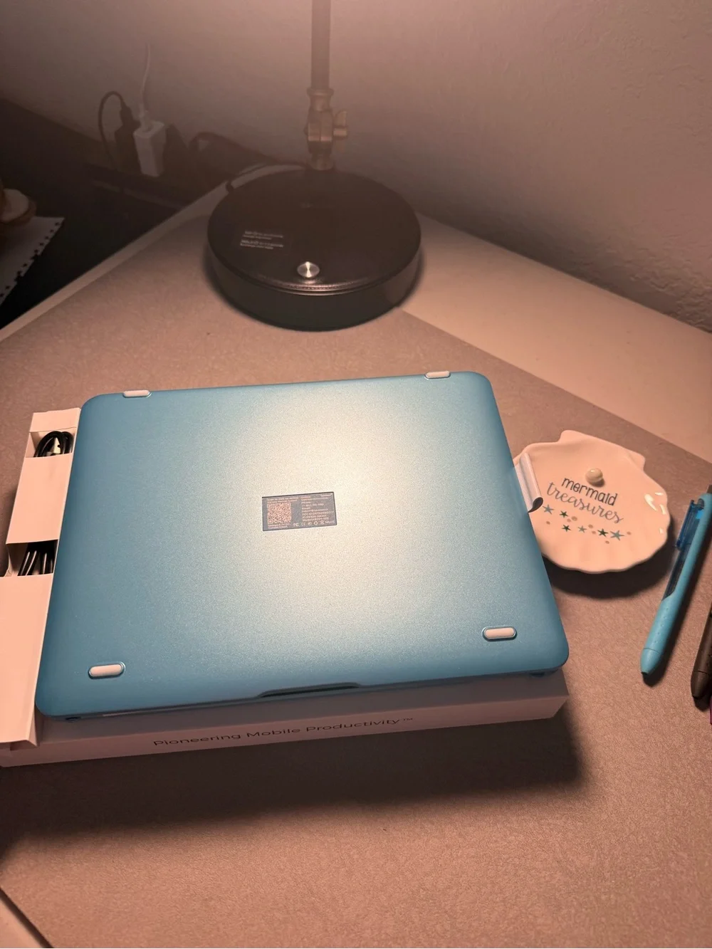 Touch Detachable Tablet Keyboard Case - Blue